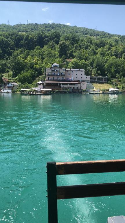Bed and Breakfast Pansion Asim Jablanica Zewnętrze zdjęcie